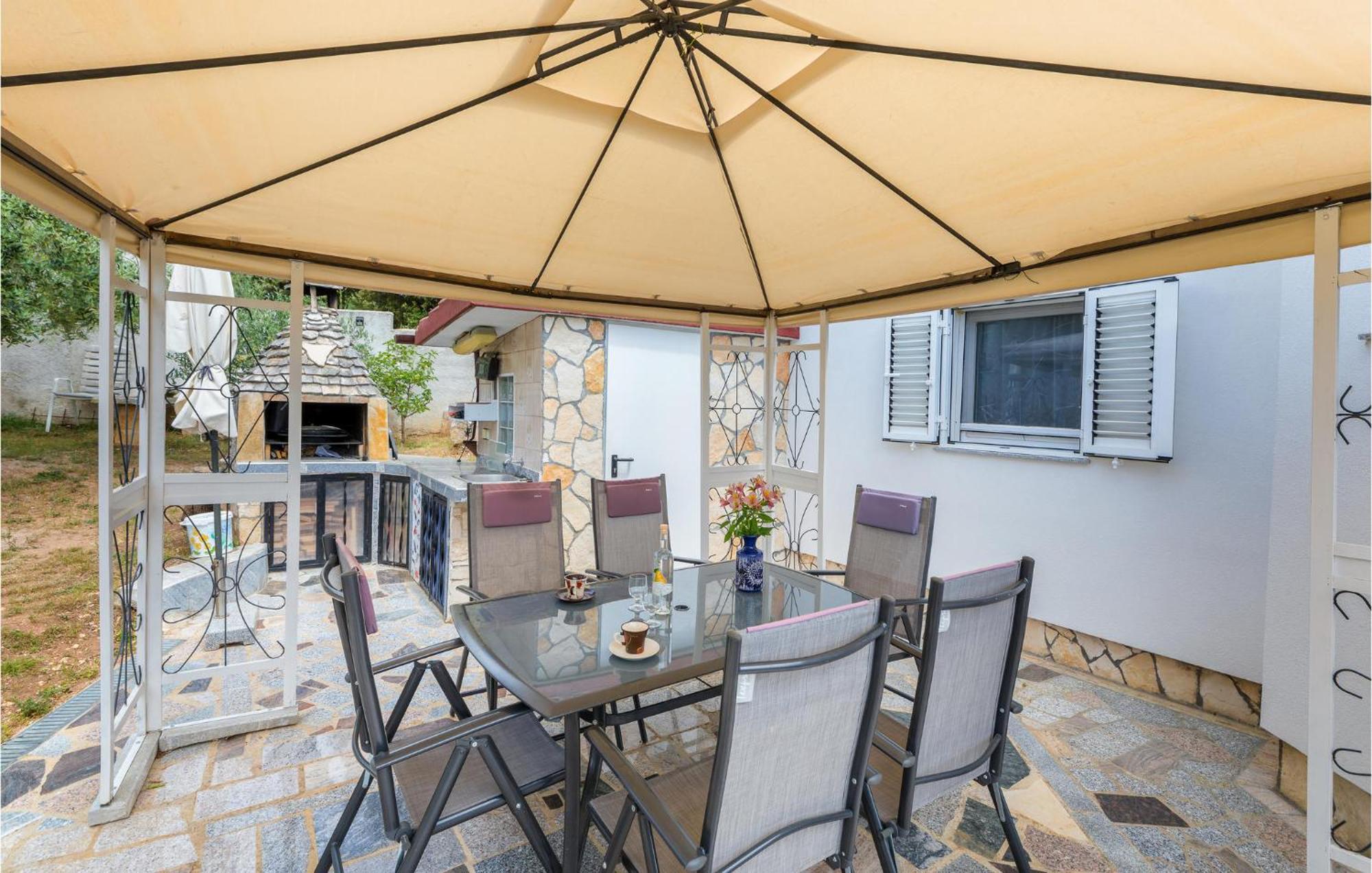 Beautiful Apartment In Barbariga With Kitchen Εξωτερικό φωτογραφία