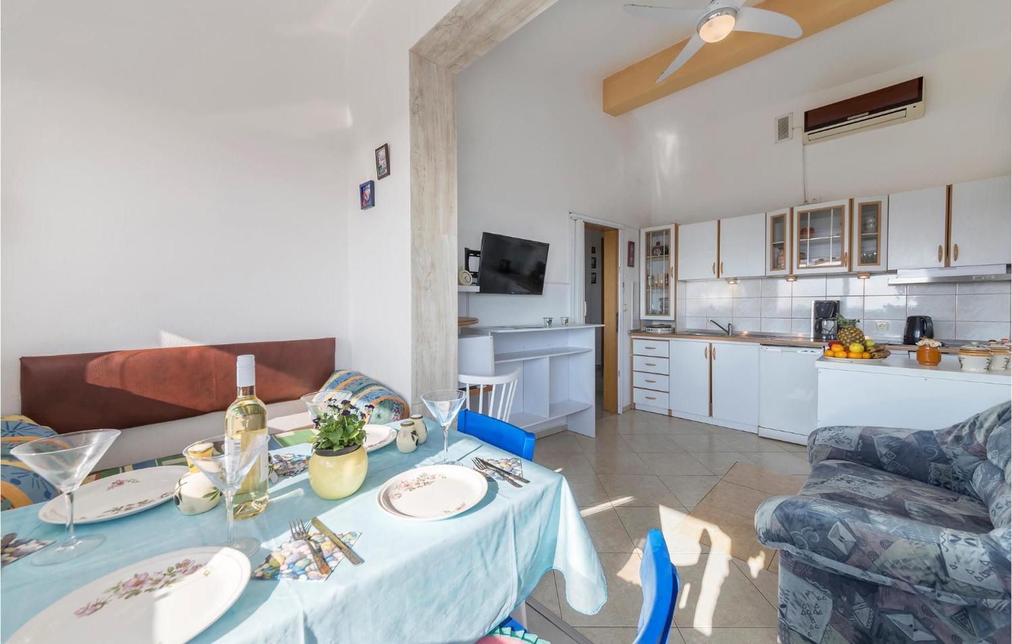 Beautiful Apartment In Barbariga With Kitchen Εξωτερικό φωτογραφία